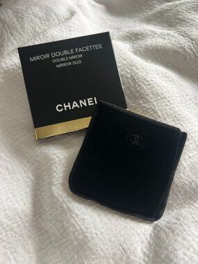 NEW in BOX w/ Pouch, CHANEL Limited Edition Double Compact Mirror, Black